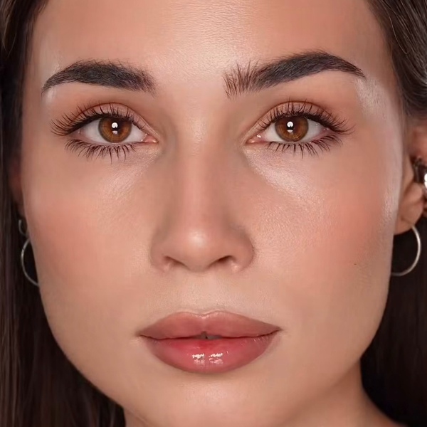Lash extensions with bottom lashes extended. Work by @okaywakeup Lash extensions with bottom lashes extended. Work by @okaywakeup